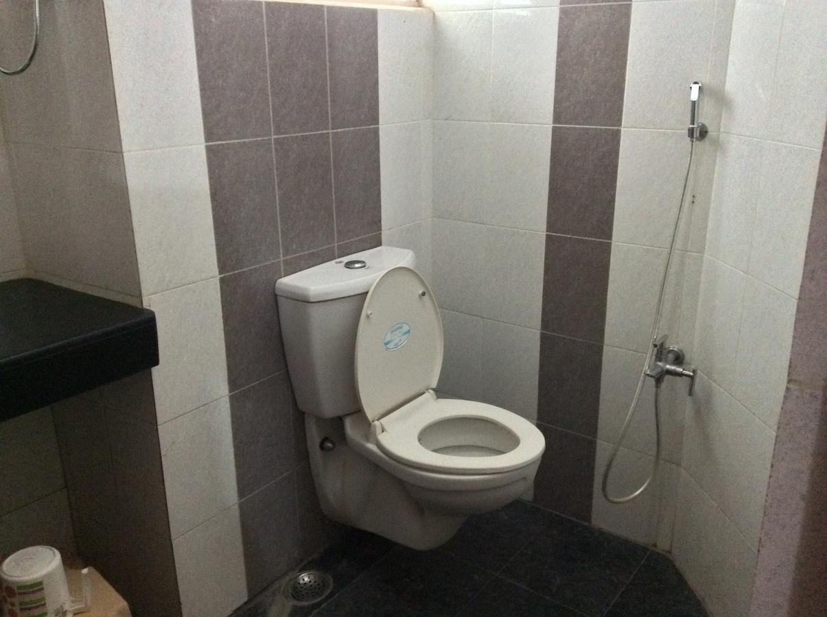 Sakthi Lodge Dharapuram Szoba fotó
